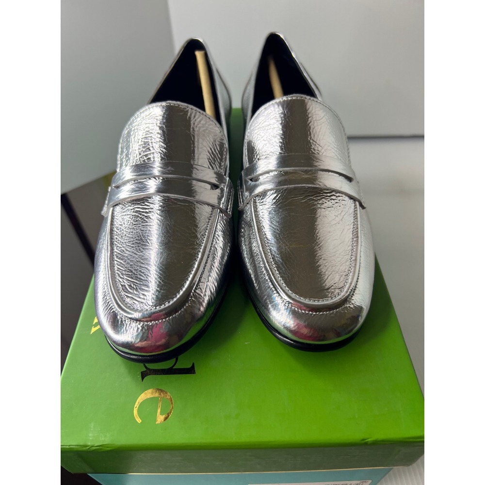 Kate Spade Silver Metallic‎ Leather Genevieve Loafers Almond Toe Flats 6.5M Box